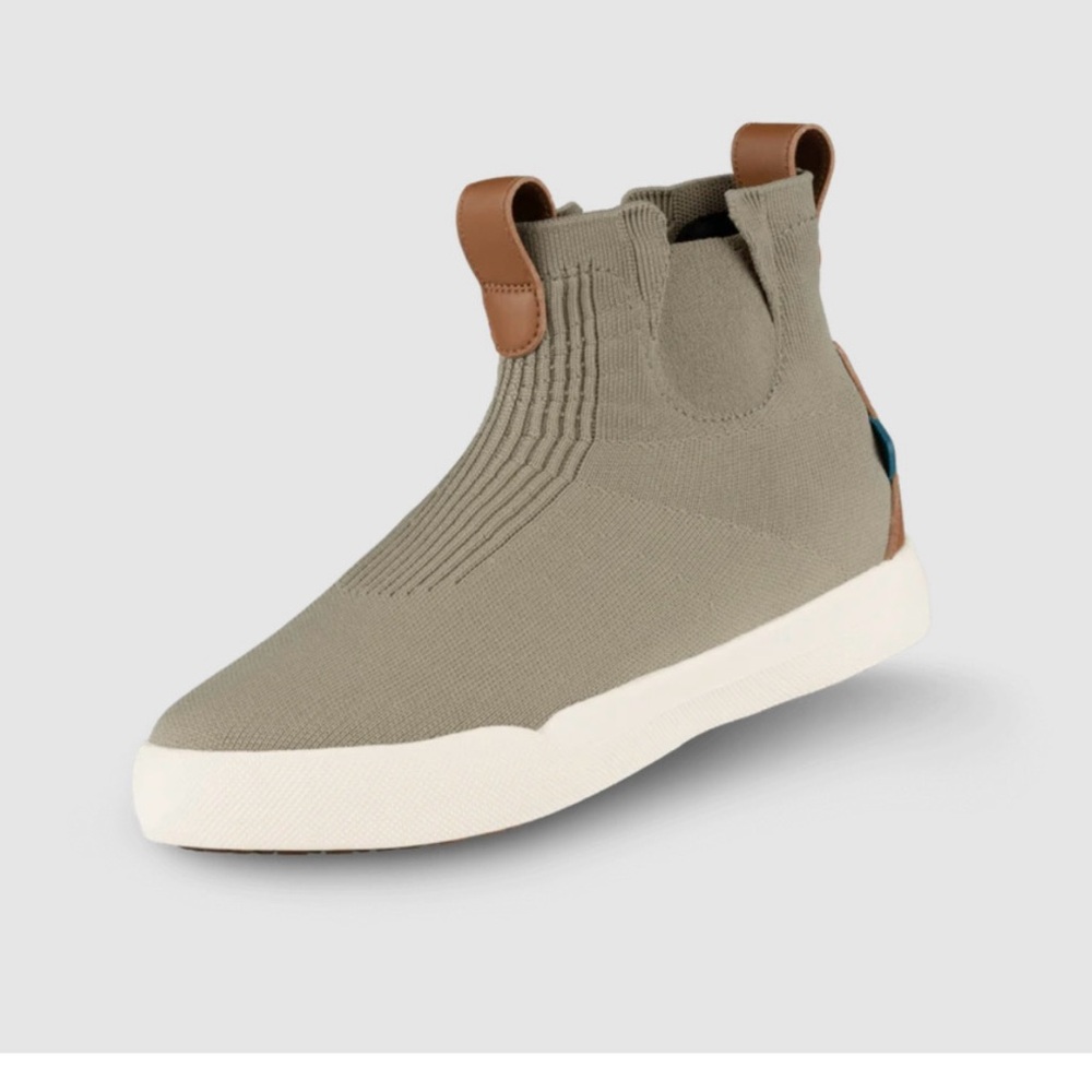 Vessi Weekend Chelsea Waterproof Boot Sneaker Olive Green Size 10